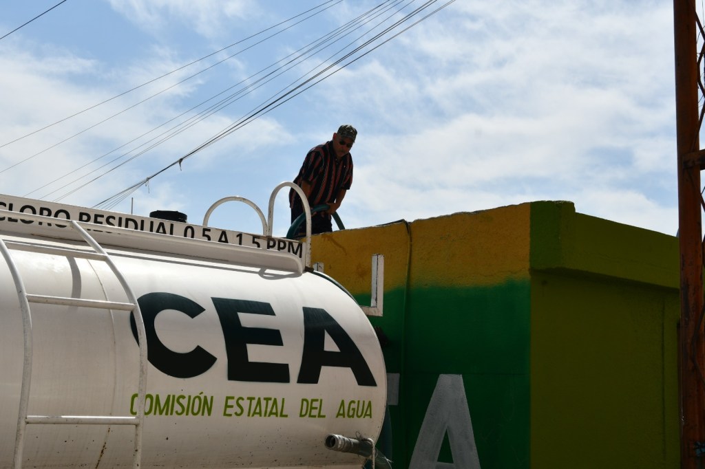 CEA Refuerza Operativo de Abastecimiento de Agua Potable con&nbsp;pipas