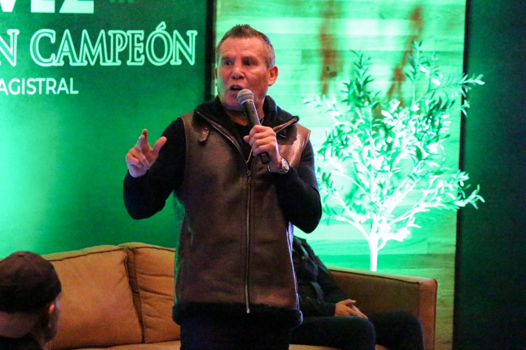 Julio César Chávez fomenta la prevención de adicciones en jóvenes&nbsp;potosinos