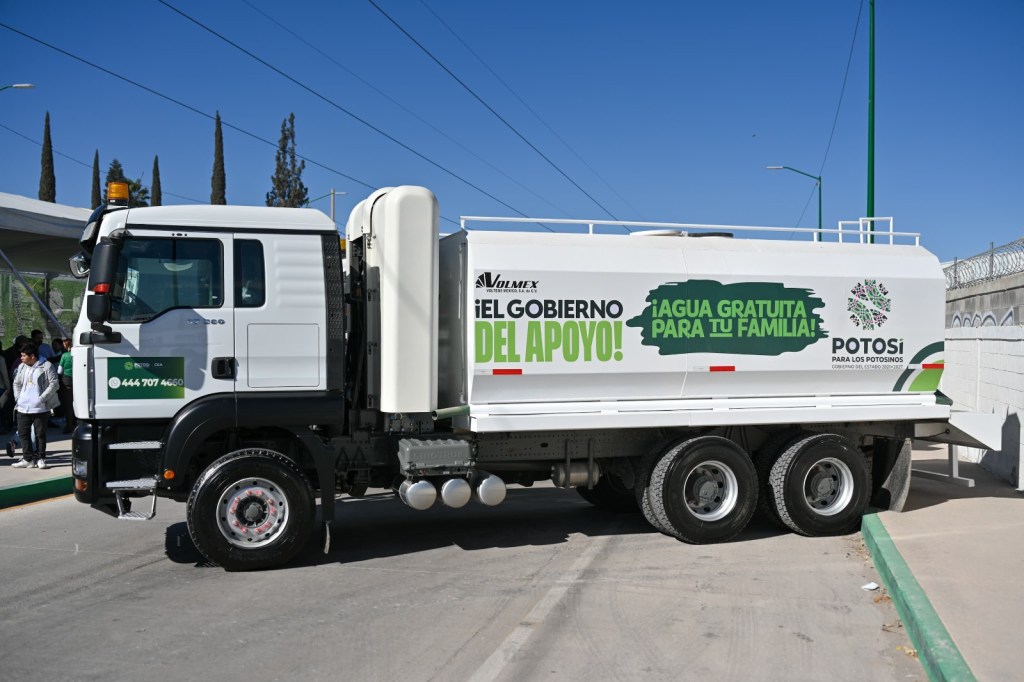 Ricardo Gallardo prioriza acceso de agua potable a familias de&nbsp;SLP