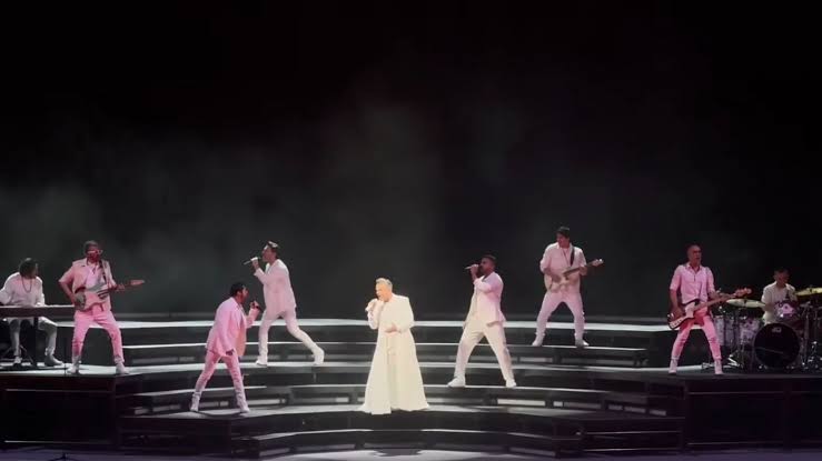 Alerta sísmica interrumpe concierto de Miguel Bosé en el Auditorio&nbsp;Nacional