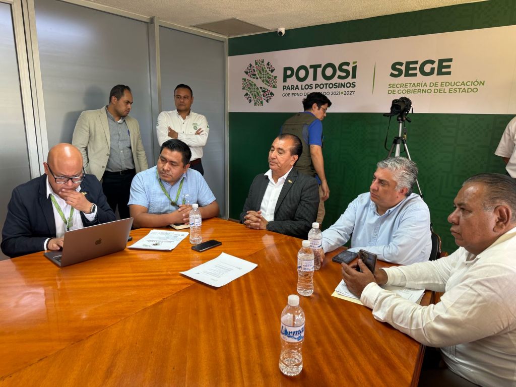 Gobierno Estatal atiende a las y los&nbsp;docentes