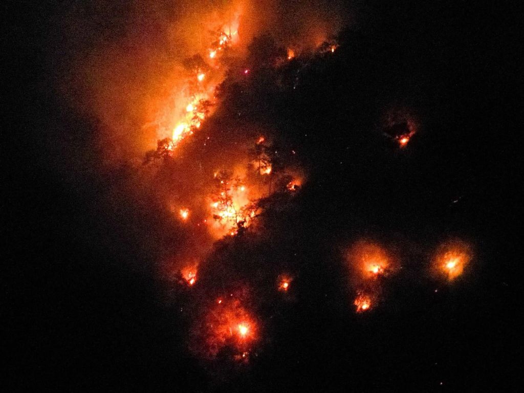 Avanza control de incendios&nbsp;forestales