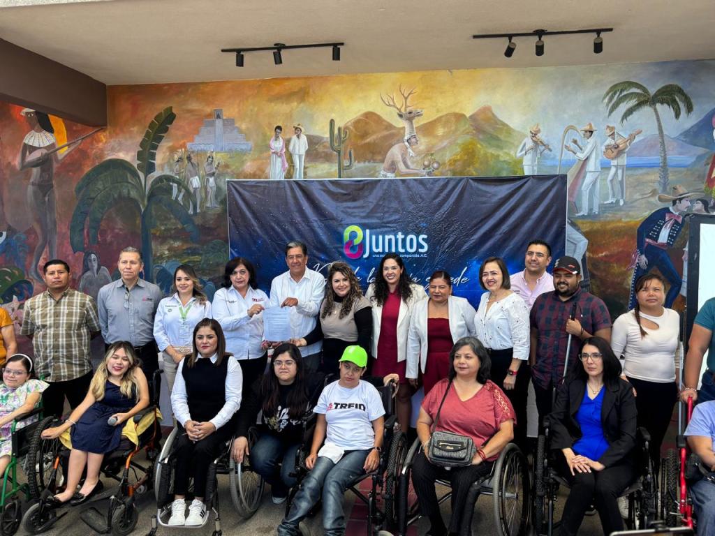 SE PRESENTARON EL PROGRAMA “LA VOZ DE LAS MUJERES CON DISCAPACIDAD EN LA AGENDA PÚBLICA DE SLP” Y EL MURAL DE MUJERES CON&nbsp;DISCAPACIDAD