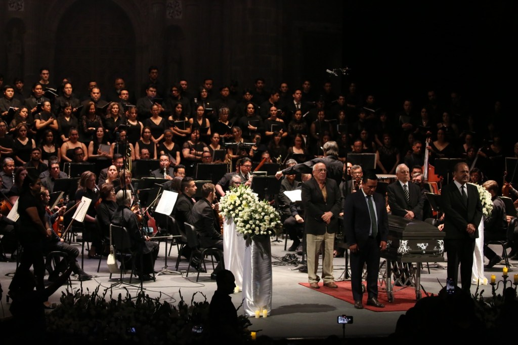 Rinden homenaje póstumo al maestro José Miramontes en el Teatro de la Paz&nbsp;(Galeria)