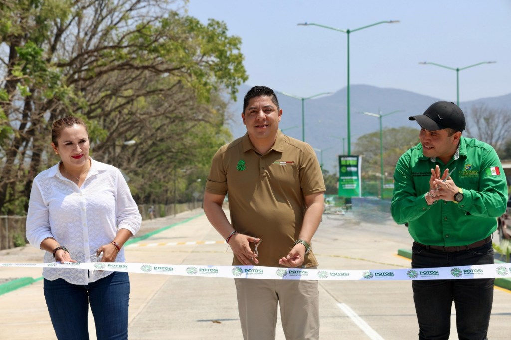 Ricardo Gallardo entrega más obras en El&nbsp;Naranjo