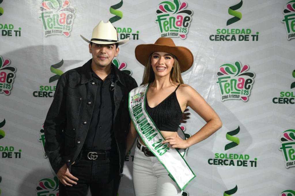 La Feria de la Enchilada se prendió con el estilo músical único de Panter Bélico ante miles de&nbsp;fanáticos