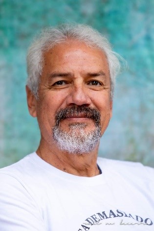 El CIELHSLP invita a la presentación del poemario los boxeadores de Ricardo&nbsp;Escartín