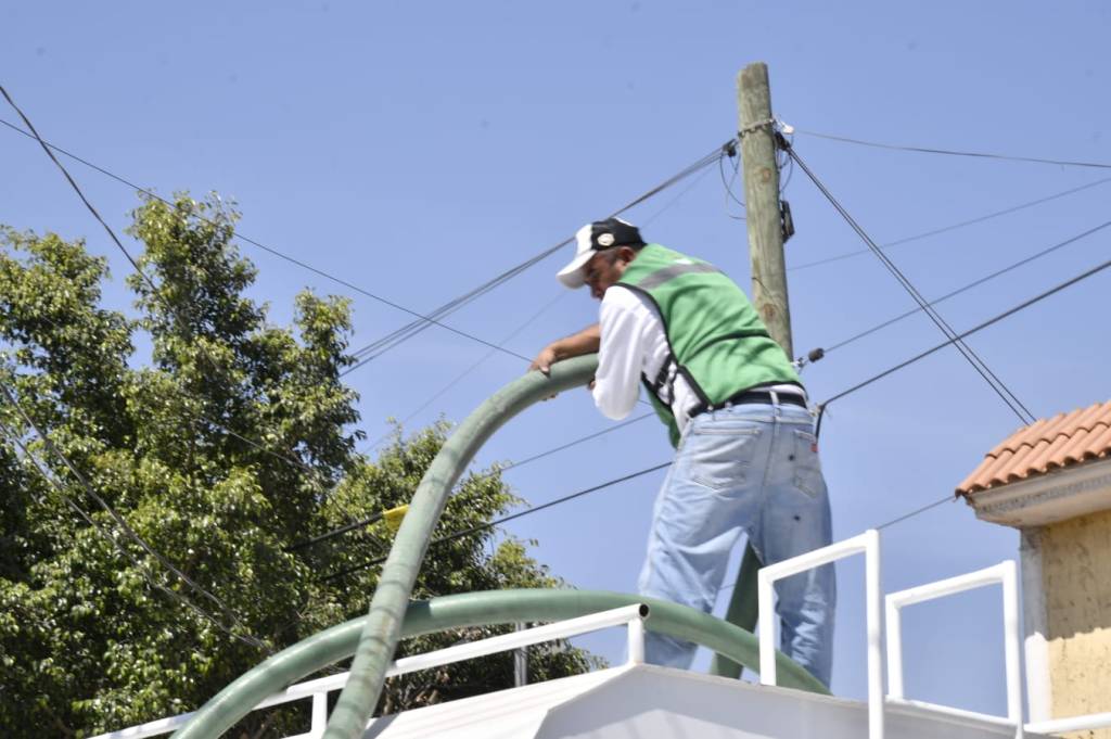 Gobierno Estatal fortalece programa de entrega de agua con&nbsp;pipas