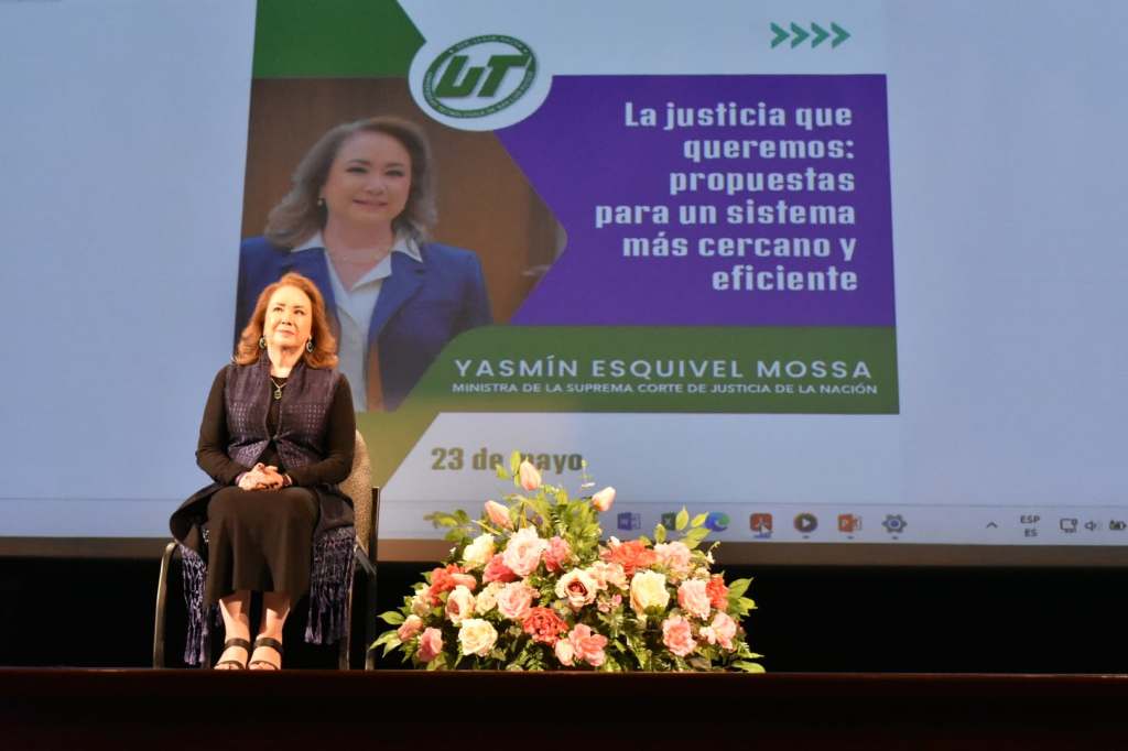 Yasmín Esquivel visita la Universidad Tecnológica y expone la necesidad urgente de reformar el Poder&nbsp;Judicial