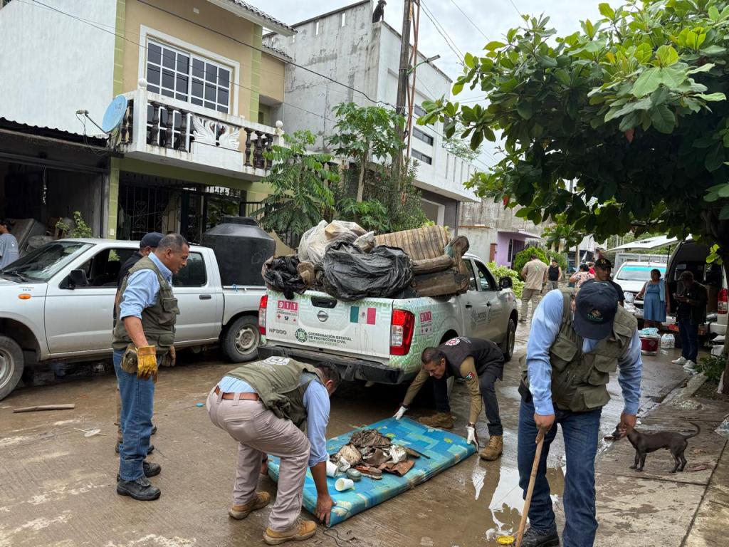 Gobierno del Estado brinda apoyo a familias de&nbsp;Tamazunchale
