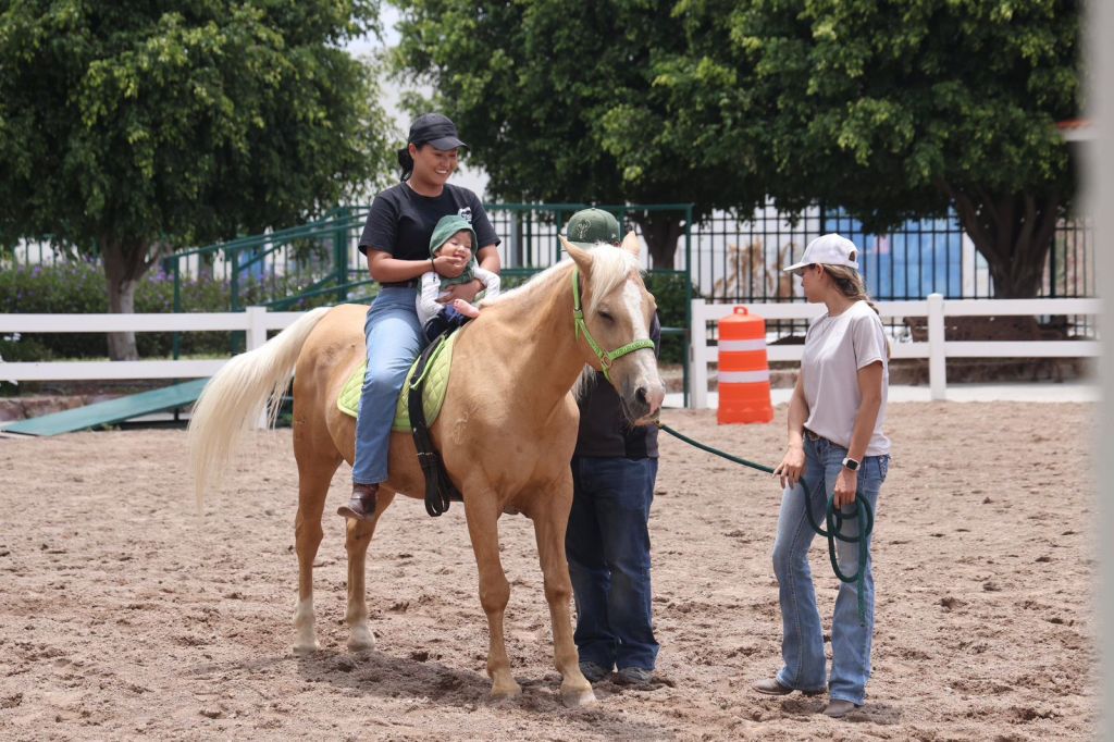 Concluye capacitación de segunda generación en&nbsp;equinoterapia