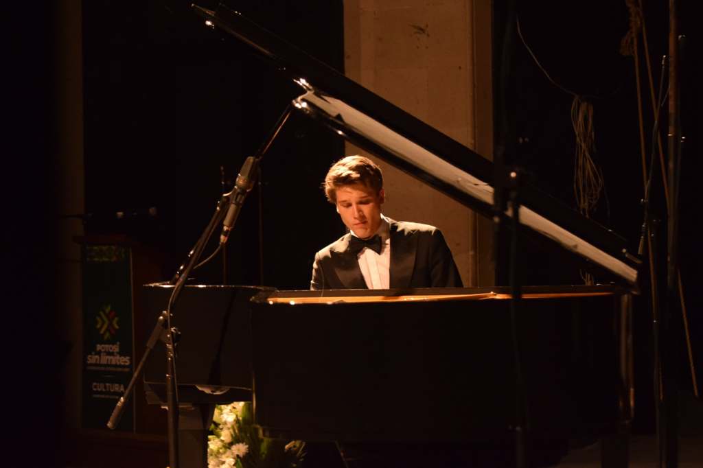 Con gran éxito, la Orquesta Sinfónica de SLP presentó concierto de su 25&nbsp;aniversario