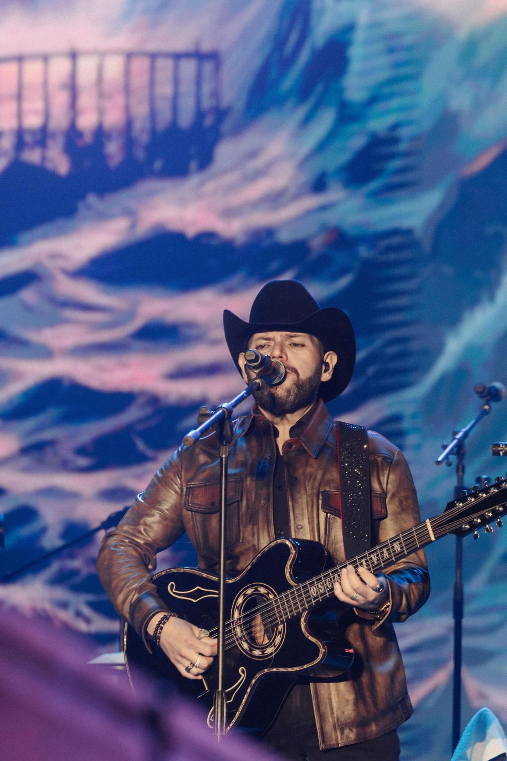 “Duelo” abre la edición 2025 de la Fenapo con un lleno total y un ambiente familiar&nbsp;(Galería)