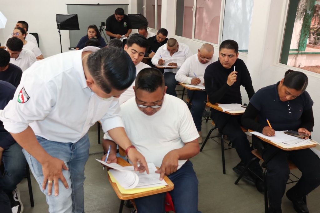 ACTUALIZA GOBIERNO ESTATAL PADRÓN POLICIAL Y CAPACITA A CORPORACIONES&nbsp;MUNICIPALES