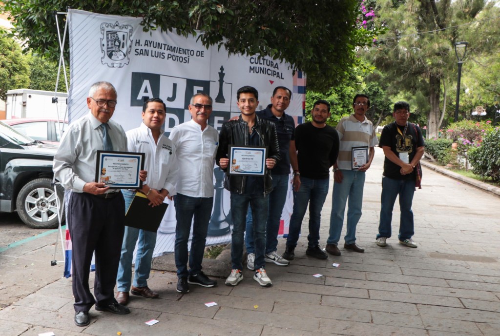 Presentan selección d e ajedrez municipal para juegos con la representación del&nbsp;Ayuntamiento