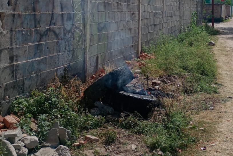 PC MUNICIPAL DE SOLEDAD ATIENDE INCENDIO DE NEUMÁTICOS EN COL. SAN&nbsp;LORENZO