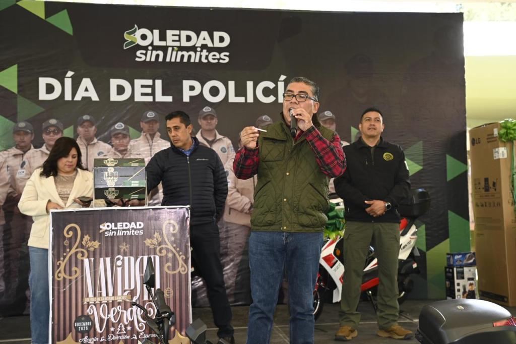 ALCALDE JUAN MANUEL NAVARRO CELEBRA Y RECONOCE LABOR DE POLICÍAS SOLEDENSES Y ANUNCIA MÁS INCENTIVOS&nbsp;(Galería)