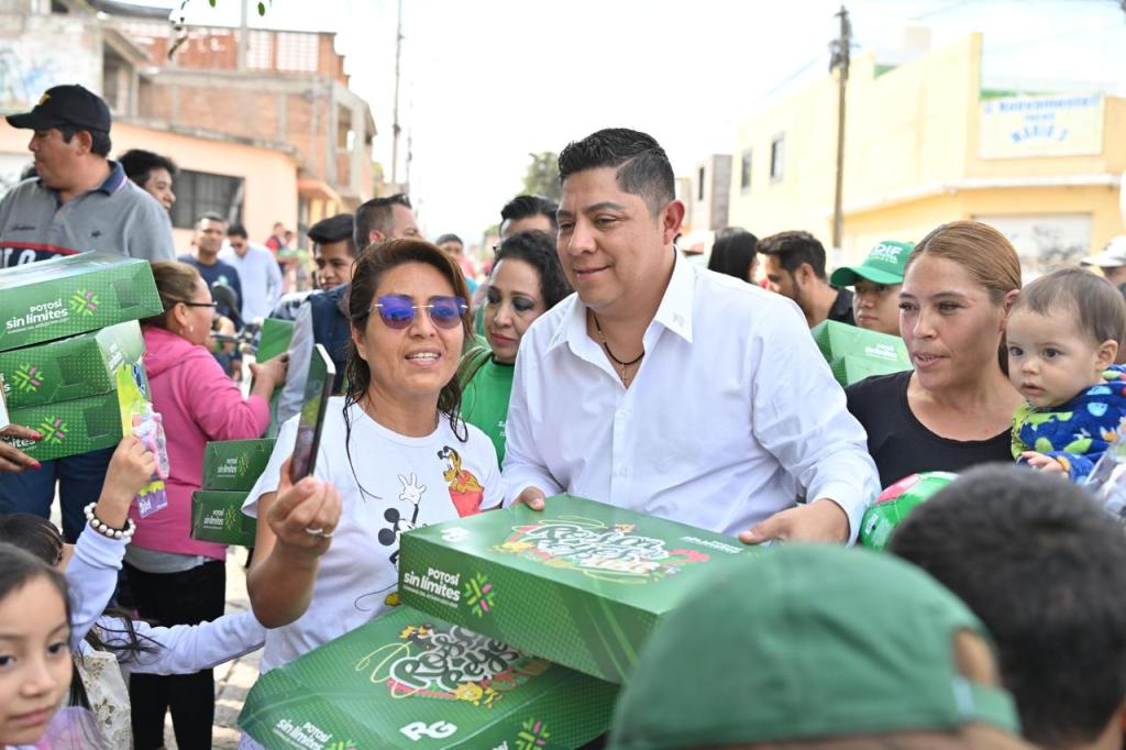 RESPALDAN FAMILIAS A RICARDO GALLARDO POR CONVIVENCIAS EN DÍA DE&nbsp;REYES