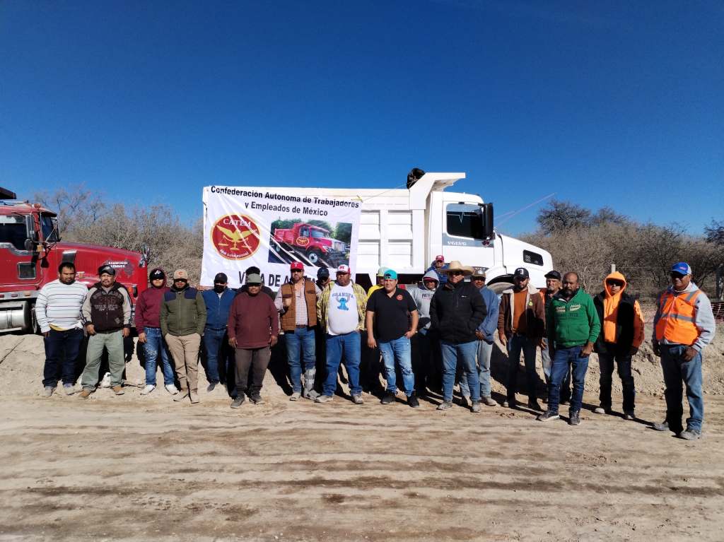 Transportistas de CATEM realizan paro de obra en Villa de&nbsp;Arista