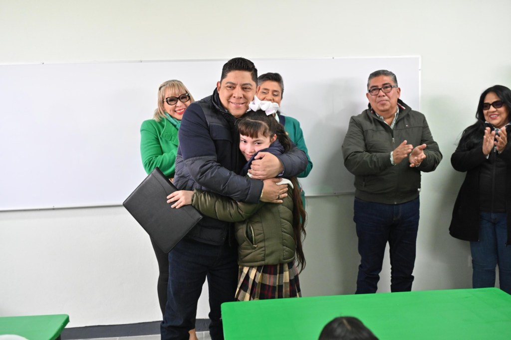 RICARDO GALLARDO IMPULSA LA EDUCACIÓN EN SOLEDAD DE GRACIANO SÁNCHEZ CON ENTREGA DE NUEVA PRIMARIA Y&nbsp;PREPARATORIA