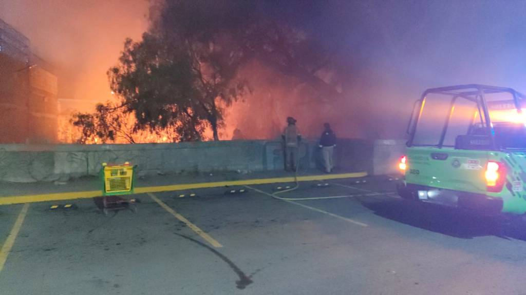 EVACUACIÓN PREVENTIVA POR INCENDIO A UN COSTADO DE TIENDA COMERCIAL, EN AV. SAN PEDRO&nbsp;⚠️