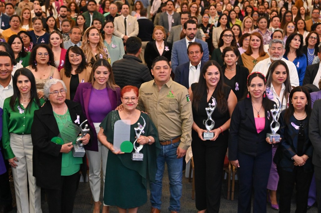 GOBIERNO ESTATAL IMPULSA RECONOCIMIENTO A MUJERES&nbsp;POTOSINAS