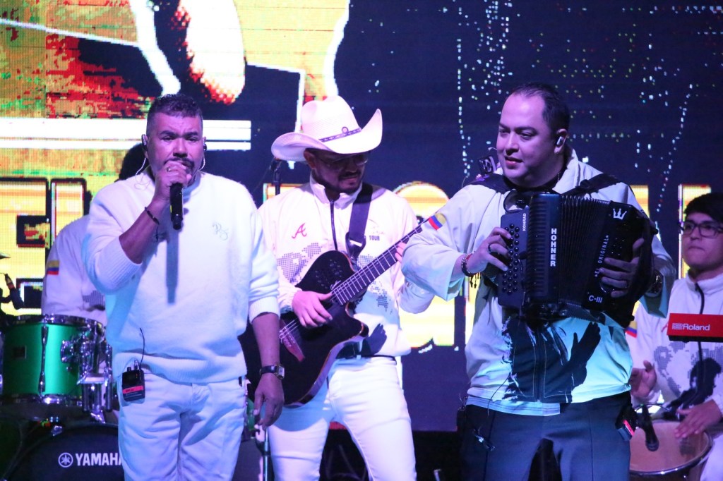 Amin Martínez enloquece a su público en 8 Segundos con un concierto&nbsp;inolvidable