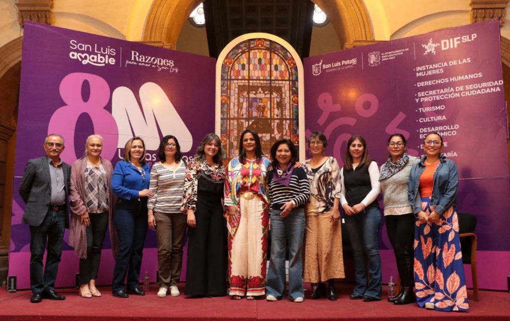 REFLEXIONAN SOBRE EL PAPEL DE LAS MUJERES EN LAS ARTES VISUALES EN CONVERSATORIO REALIZADO EN PALACIO&nbsp;MUNICIPAL