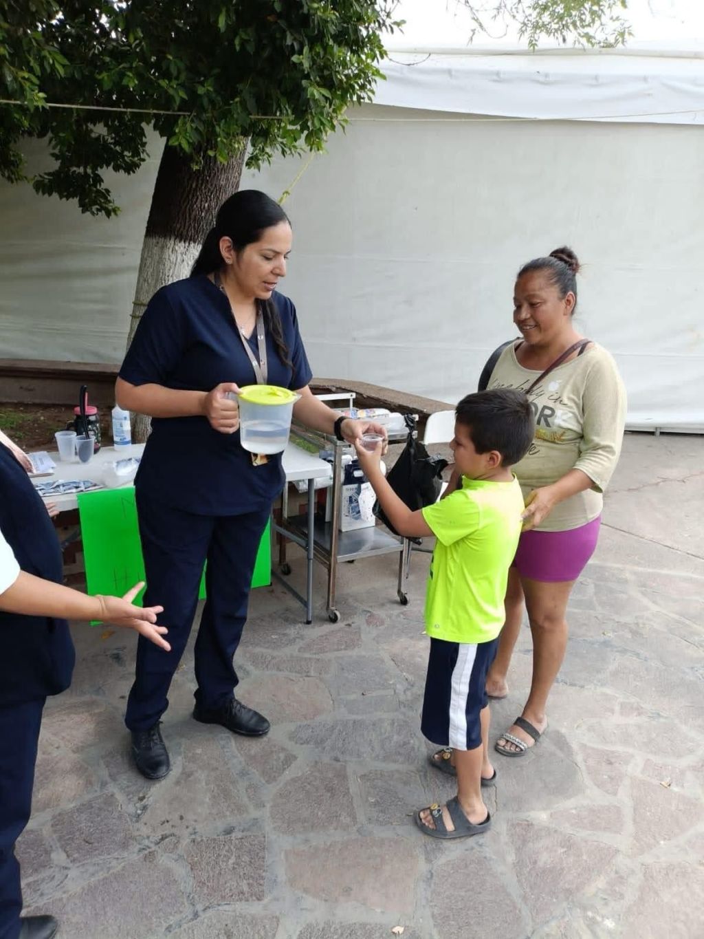 GOBIERNO ESTATAL REFUERZA PREVENCIÓN EN ESCUELAS Y HOGARES ANTE TEMPORADA DE CALOR