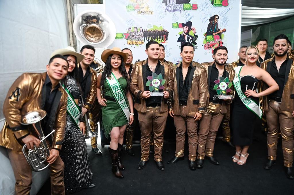 ARROLLADORA NOCHE DE CLAUSURA SE VIVIÓ EN LA MÁXIMA FIESTA SOLEDENSE: FENAE&nbsp;2026