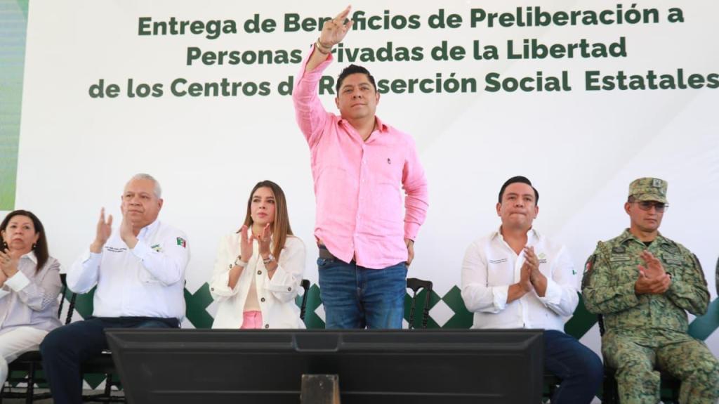 RICARDO GALLARDO ENTREGA PRELIBERACIONES EN EL CENTRO DE REINSERCIÓN SOCIAL “LA&nbsp;PILA”