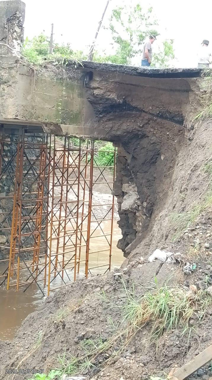 ANTE PERSISTENTES LLUVIAS, CIERRE TOTAL DEL PUENTE DE LA SAGRADA&nbsp;FAMILIA