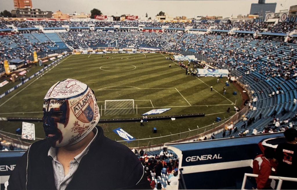 EL GOBIERNO DE LA CAPITAL RINDE HOMENAJE A MEMO GARCÍA NAVARRO CON LA EXPOSICIÓN FOTOGRÁFICA “FÚTBOL MEXICANO, NUESTRA SEGUNDA&nbsp;RELIGIÓN”