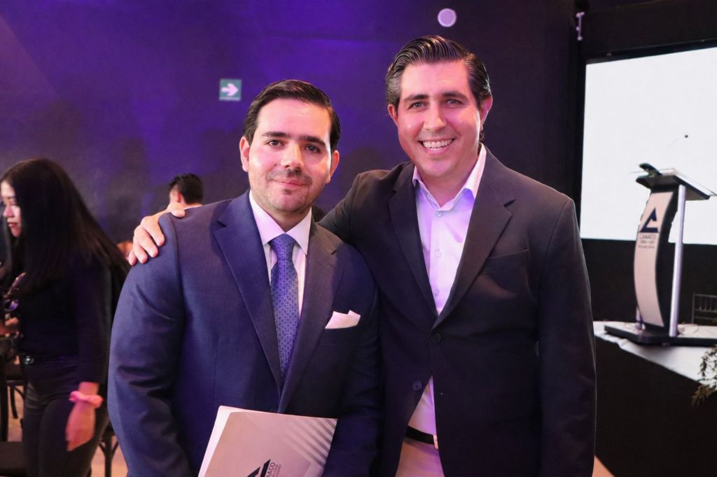 Edgardo Jasso Puente reconoce al nuevo Consejo Directivo de CANACO SERVYTUR S.L.P. y refrenda trabajo conjunto por el desarrollo de San Luis Capital.