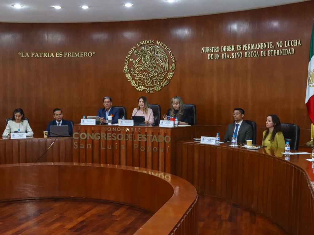SECRETARÍA GENERAL DE GOBIERNO MANTIENE DIÁLOGO CON PERIODISTAS Y DEFENSORES