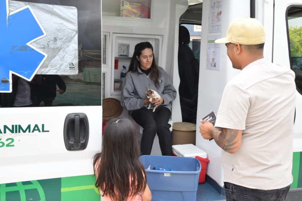 UNIDAD AMBUDOG EN SOLEDAD MANTIENE VACUNACIÓN ANTIRRÁBICA GRATUITA