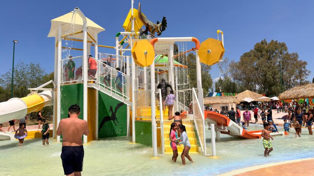 DINOASIS AQUA PARK RECIBE A MILES DE FAMILIAS DURANTE LAS&nbsp;VACACIONES