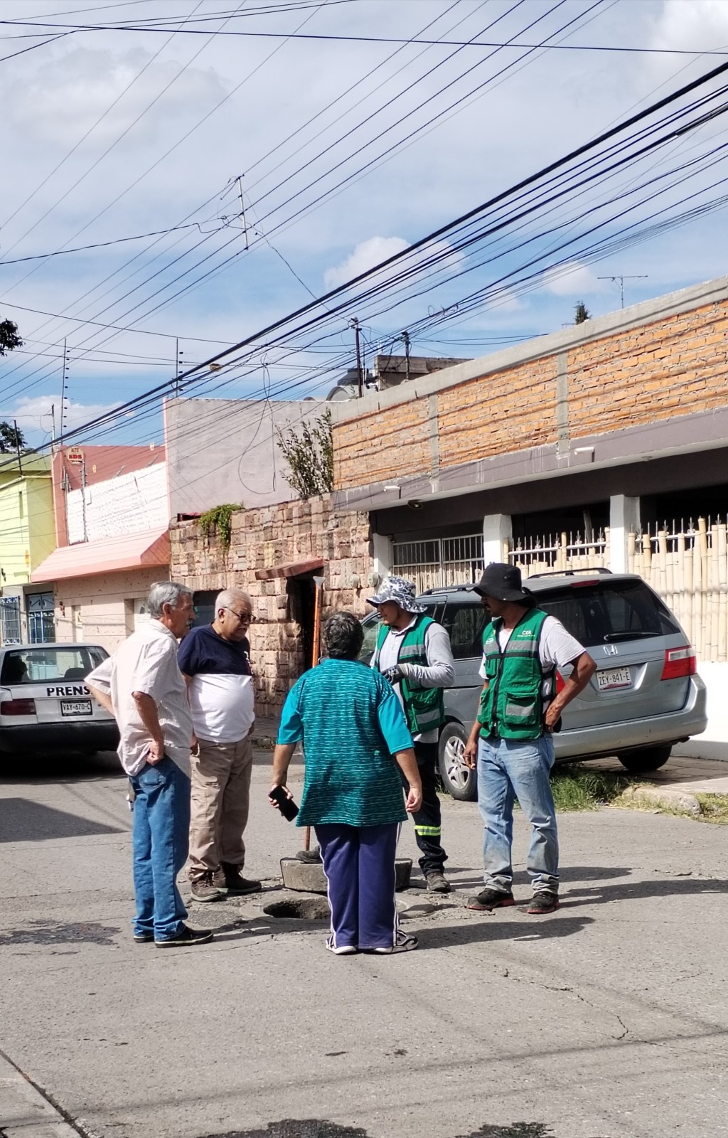 Después de meses de reportes, atienden desazolve de drenaje en la UPA 1ª Sección de&nbsp;Soledad