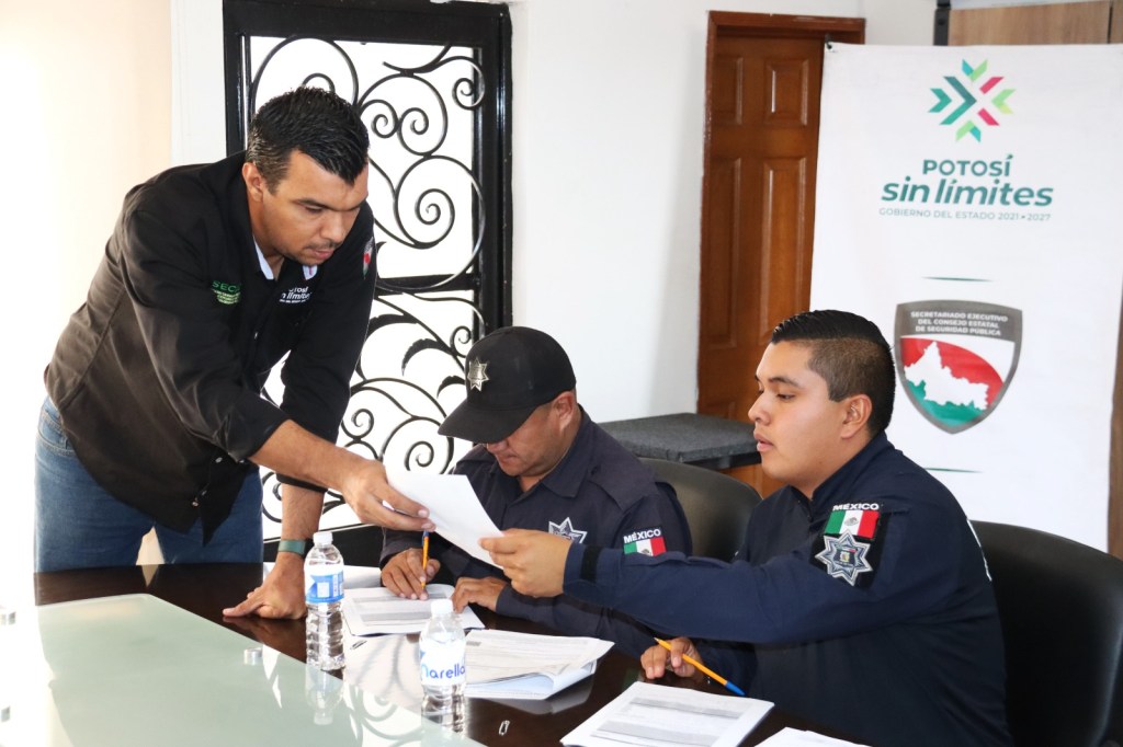GOBIERNO DEL ESTADO MANTIENE ACTUALIZADO EL REGISTRO DE POLICÍAS MUNICIPALES