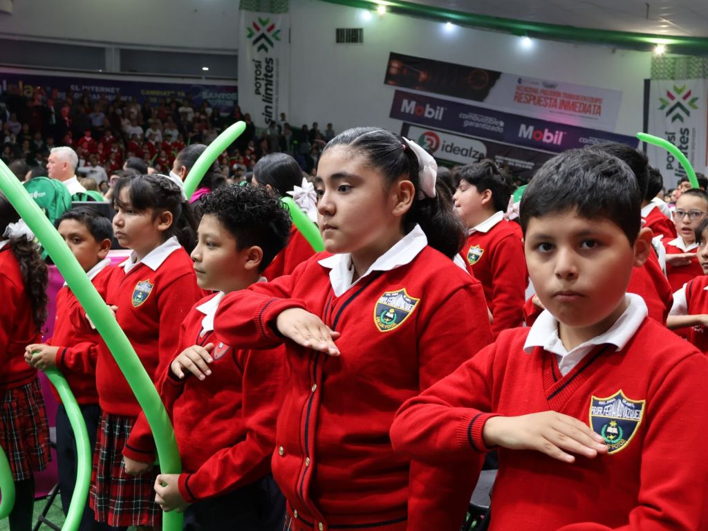 MÁS DE MEDIO MILLÓN DE ESTUDIANTES REGRESAN A LAS AULAS EN SAN LUIS&nbsp;POTOSÍ