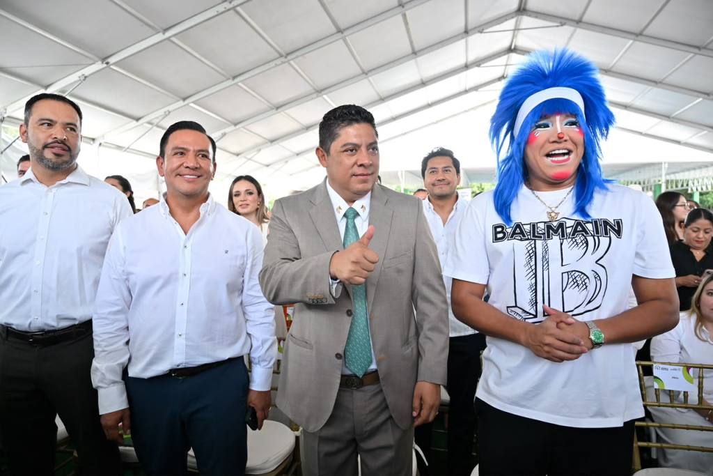 CHILÍN Y PIKÍN ROBAN MIRADAS EN EL INFORME DE GOBIERNO DE SAN LUIS&nbsp;POTOSÍ