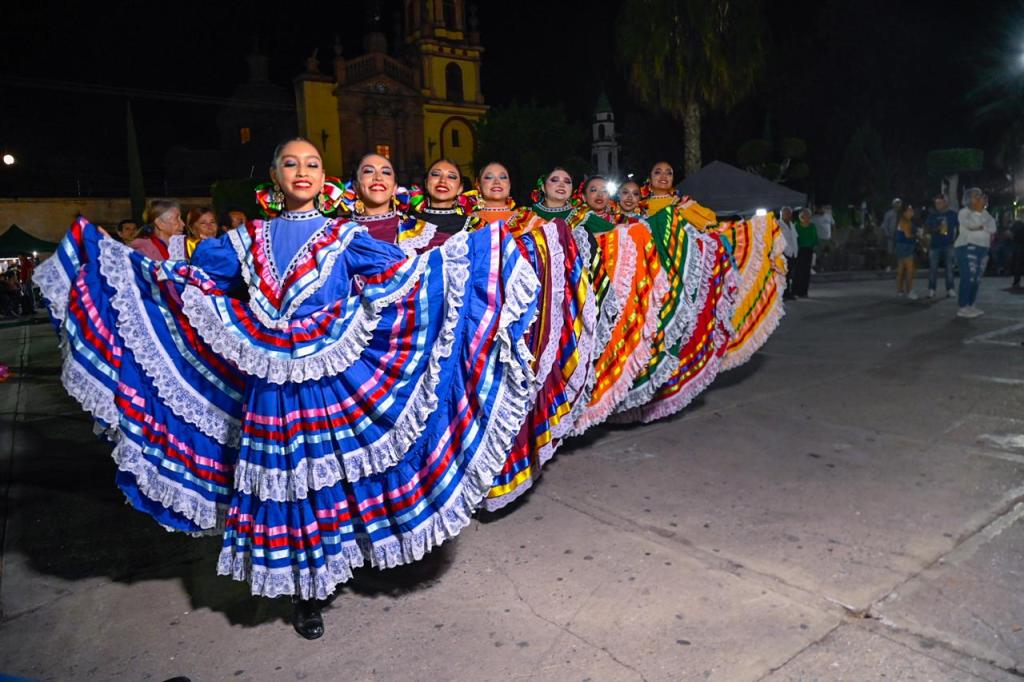 SOLEDAD FORTALECE LA CONVIVENCIA FAMILIAR A TRAVÉS DE LOS DOMINGOS CULTURALES