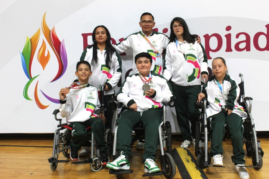 Delegación potosina de Paranatación termina con 36 medallas en la Paralímpiada