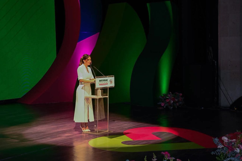 JUAN MANUEL NAVARRO RECONOCE TRABAJO DE LA SENADORA RUTH GONZÁLEZ POR EL DESARROLLO DE&nbsp;SLP